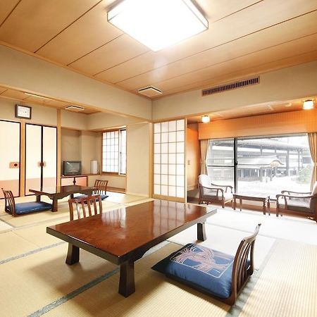 Ryokan Wakamatsu Honten Narita Exterior photo
